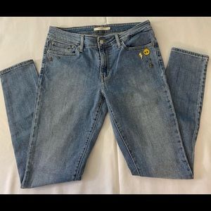 Levi’s 712 skinny jeans